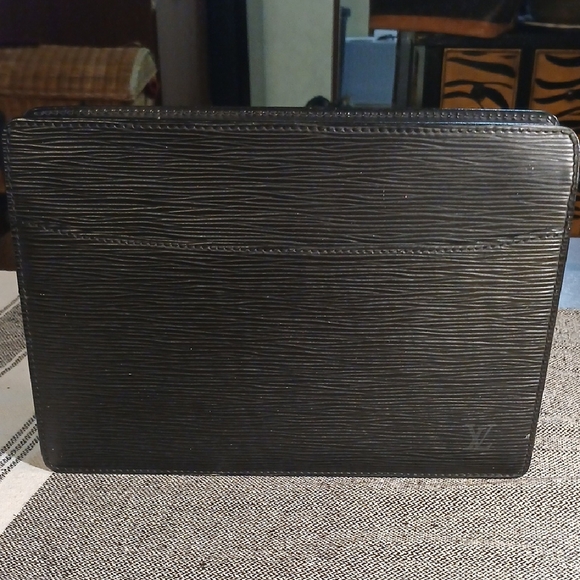Louis Vuitton Black Epi Leather Clutch - Picture 1 of 16